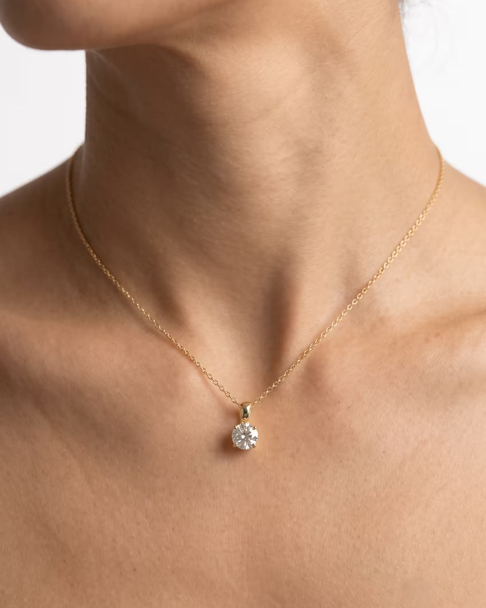 5.72ct Round Natural Diamond Pendant Necklace